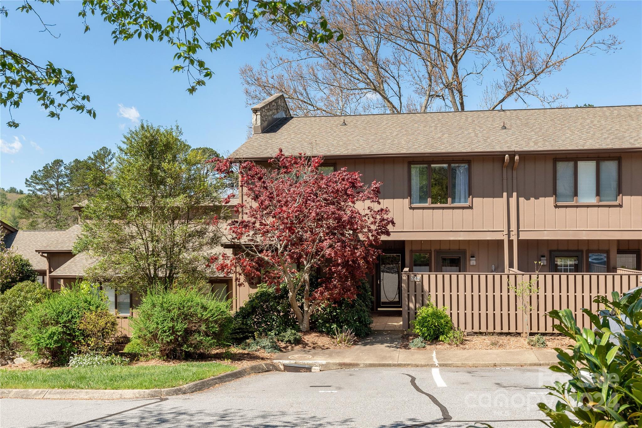 Crowfields Ln, Asheville, NC 28803