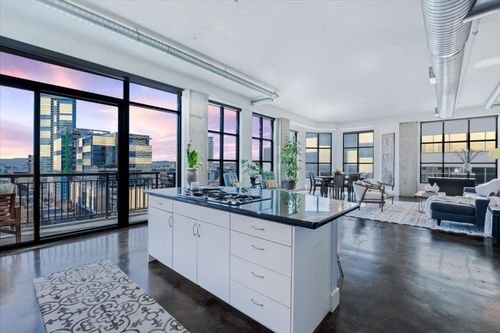 unit-1005-311 W 5th St, Austin, TX, 78701-2837 | Card Image