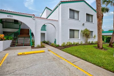 B6 - 4701 Casablanca Circle, Condo with 3 bedrooms, 2 bathrooms and null parking in Sebring FL | Image 1