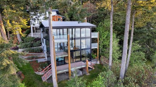 1676 Lands End Rd, North Saanich, BC, V8L5L5 | Card Image