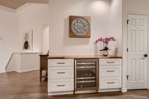 66 Blue Heron Ln, Greenwood Village, CO, 80121-2119 | Card Image