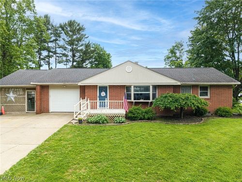 102 Young Dr, Lodi, OH, 44254-1228 | Card Image