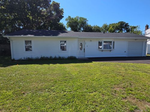 58 Appel Drive E, Brookhaven, NY, 11967 | Card Image