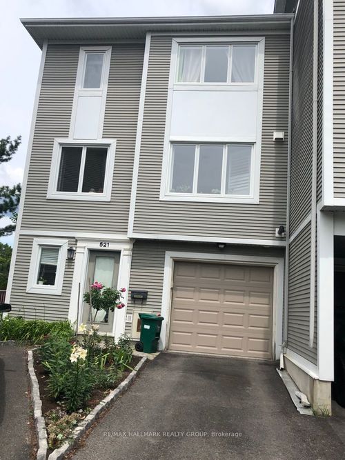 {{alt}} | Card Image