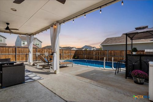 101 Magnum Force Dr, Jarrell, TX, 76537-8019 | Card Image