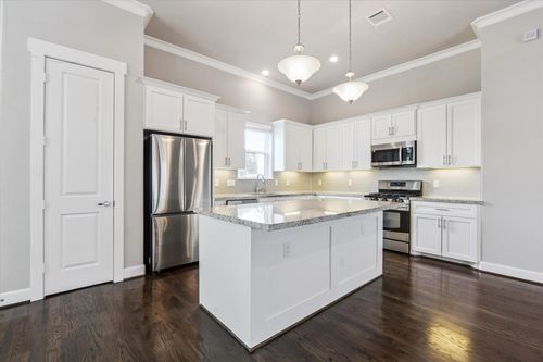 unit-h-812 Fisher St, Houston, TX, 77018-5331 | Card Image