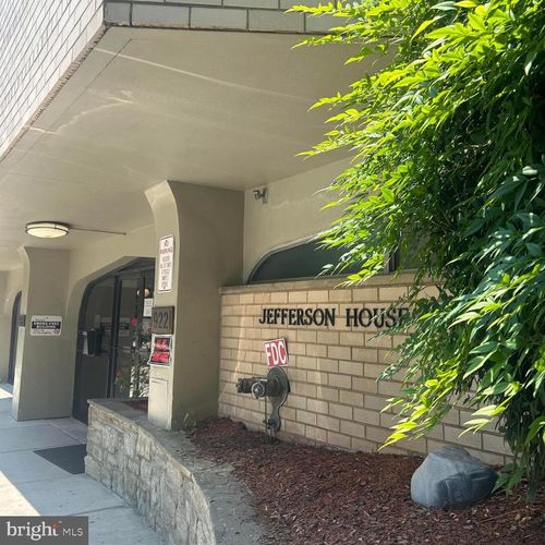 apt-608-922 24th St Nw, WASHINGTON, DC, 20037-2233 | Card Image