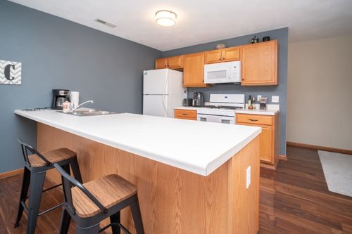 d-10178 Monarch Rd, Roscoe, IL, 61073-5692 | Card Image