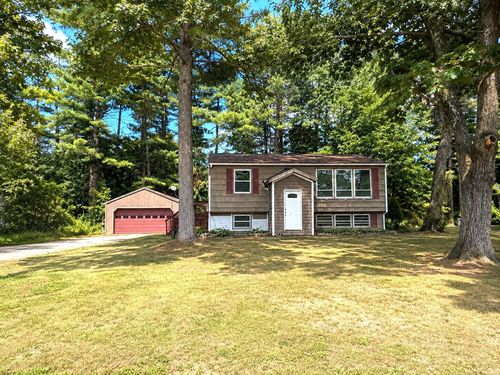 11 Oak Ln, Windham, ME, 04062-5510 | Card Image