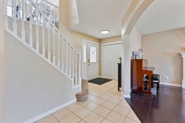 74 Weston Green Sw, House other with 4 bedrooms, 4 bathrooms and 4 parking in Calgary AB | Image 4