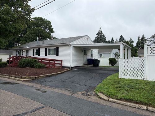 27 Gorizia St, Pawtucket, RI, 02860-4700 | Card Image