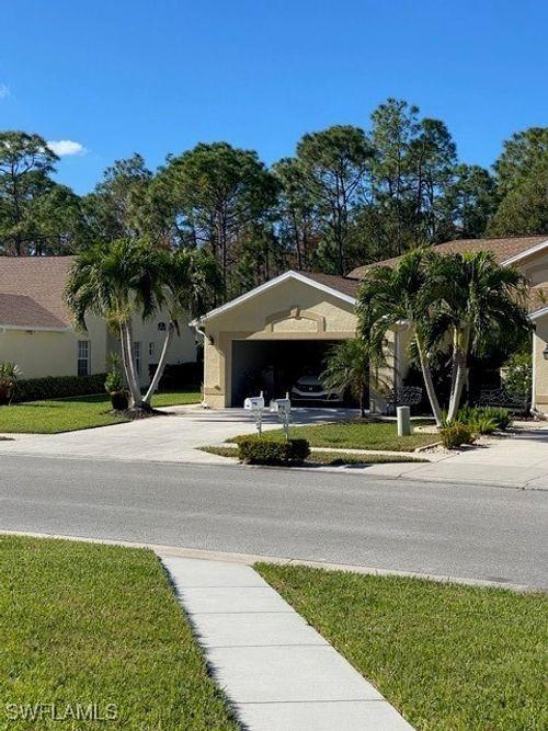 81-5301 Whitten Dr, NAPLES, FL, 34104-5300 | Card Image