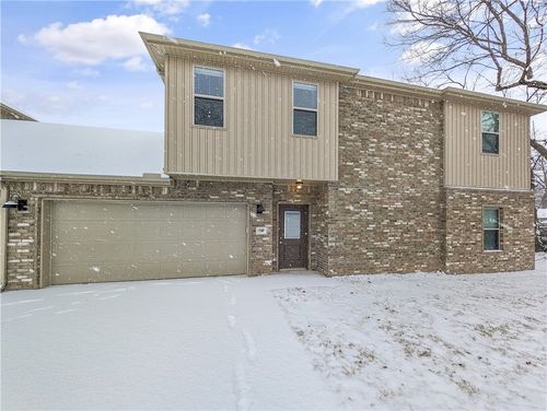 195 E 2nd St, Centerton, AR, 72719 | Card Image