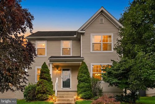 21 Honeysuckle Dr, MARIETTA, PA, 17547-8501 | Card Image