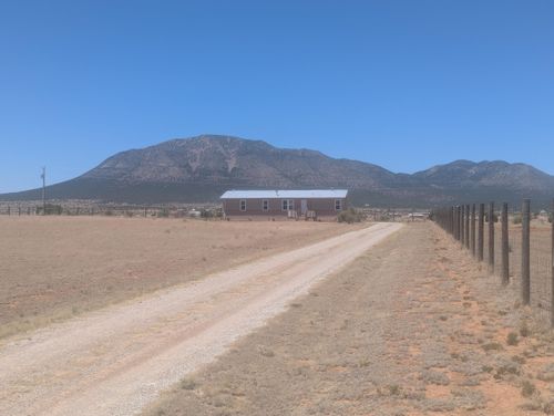 5 Northland Rd, Edgewood, NM, 87015-9032 | Card Image