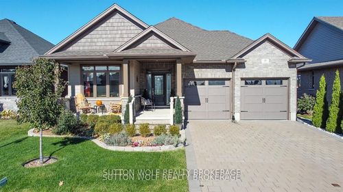 14 Elwood St, Strathroy, ON, N7G0G5 | Card Image