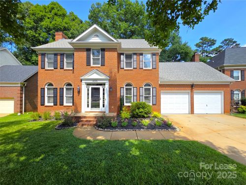 4095 Deerfield Dr Nw, Concord, NC, 28027-4520 | Card Image