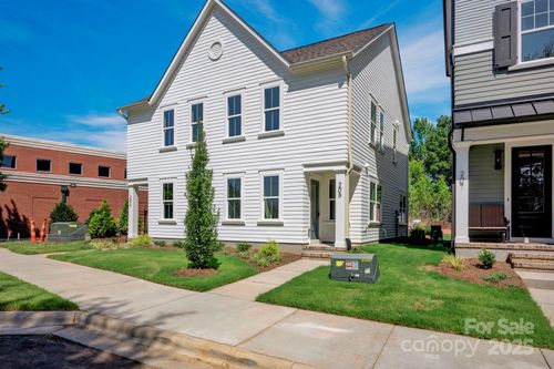205 Davidson Gateway Dr, Davidson, NC, 28036-7005 | Card Image