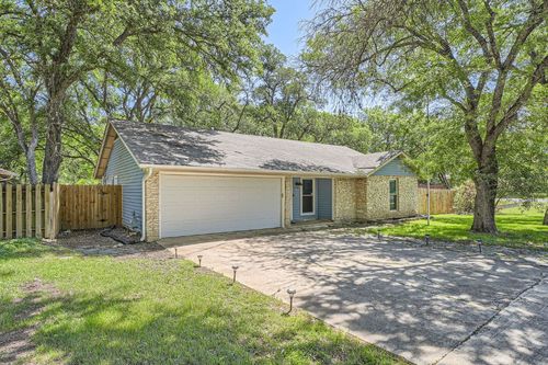 2700 Coatbridge Dr, Austin, TX, 78745-3426 | Card Image