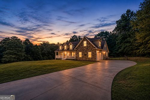 335 Northwoods Dr, Mount Airy, GA, 30563-2260 | Card Image
