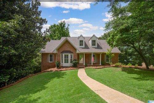 2704 Old Looney Mill Cir, Birmingham, AL, 35243-2600 | Card Image
