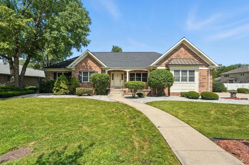 1121 Boxwood Dr, Munster, IN, 46321-2869 | Card Image