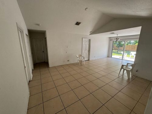 2380 Saranac Ave, West Palm Beach, FL, 33409-5308 | Card Image
