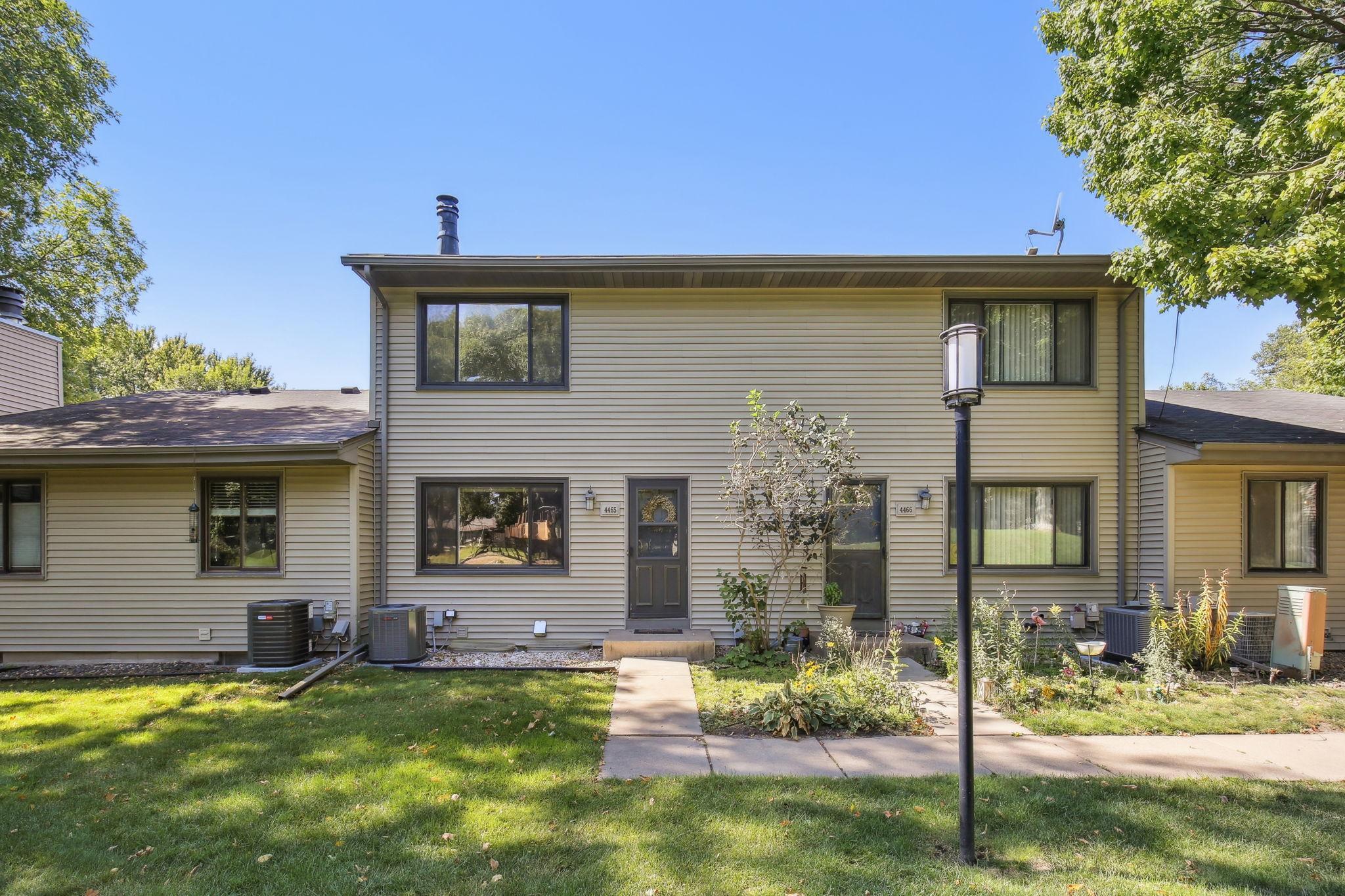 Arden View Ct, Saint Paul, MN 55112