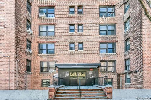 4d-88-30 182nd St, Hollis, NY, 11423-1700 | Card Image