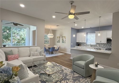 a404-1400 Winding Oaks Cir W, Vero Beach, FL, 32963-4056 | Card Image