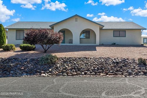 11159 E Pima Rd, Dewey-Humboldt, AZ, 86327-5623 | Card Image