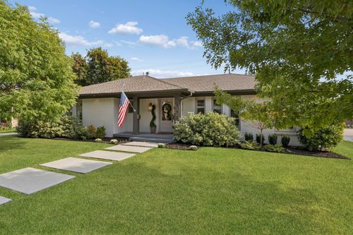 6120 Berwyn Ln, Dallas, TX, 75214-2107 | Card Image