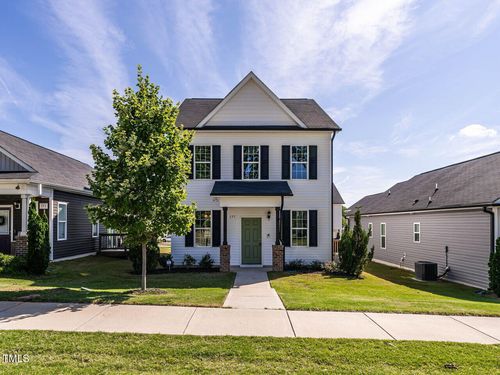157 E Wilson St, Clayton, NC, 27520-1809 | Card Image