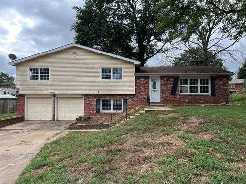 2918 E Clovis Cir, Springfield, MO, 65804-4124 | Card Image