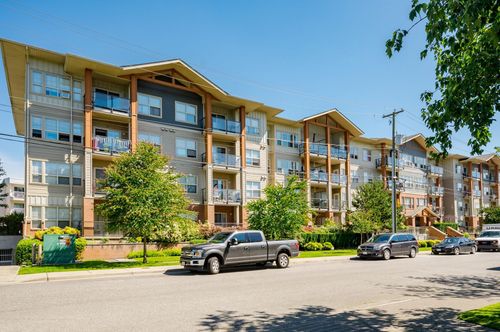 109-20219 54a Ave, Langley, BC, V3A0C7 | Card Image