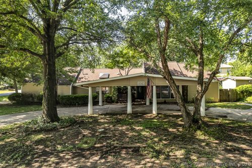 3908 80th St, Tulsa, OK, 74136-8033 | Card Image