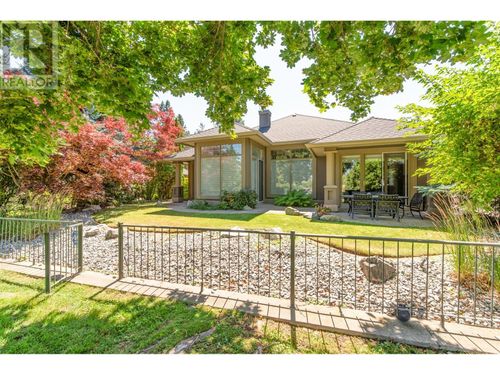 3948 Gallaghers Cir, Kelowna, BC, V1W3Z9 | Card Image