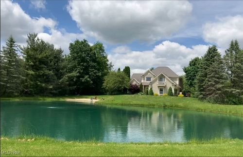 8879 Kennard Rd, Lodi, OH, 44254-9621 | Card Image