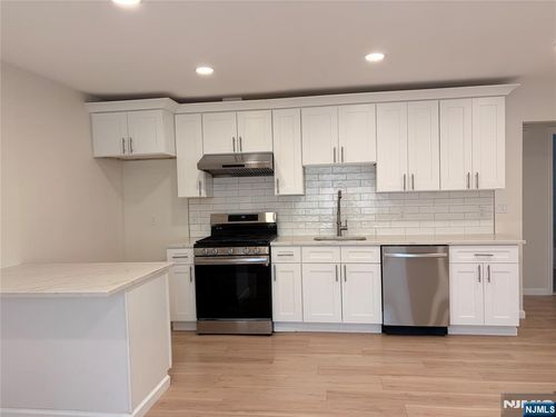 apt-8-291 Garibaldi Ave, Lodi, NJ, 07644-3729 | Card Image