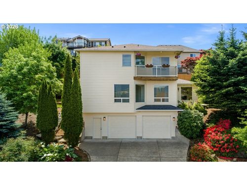 1538 Nw 41st Cir, Camas, WA, 98607-8522 | Card Image
