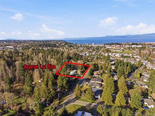 439 Craig St, Parksville, BC, V9P1L2 | Card Image
