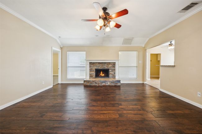 10920 Castle Dr, House other with 3 bedrooms, 2 bathrooms and null parking in Frisco TX | Image 4