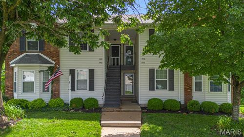 1440 Surrey Ln, Saint Peters, MO, 63304-2807 | Card Image