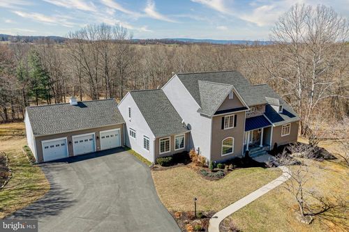 8986 Woodward Rd, MARSHALL, VA, 20115-3309 | Card Image