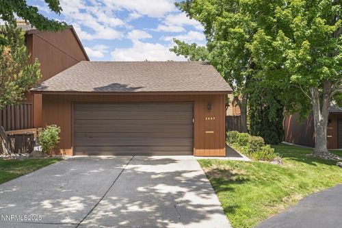 2037 Sunburst Way, Reno, NV, 89509-5811 | Card Image