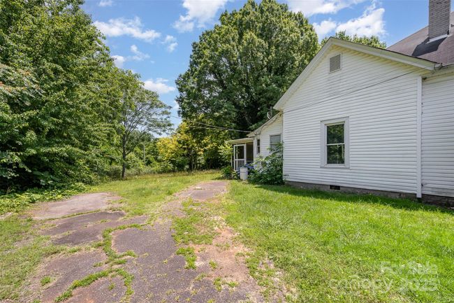 1637 N College Ave, House other with 4 bedrooms, 2 bathrooms and null parking in Newton NC | Image 31