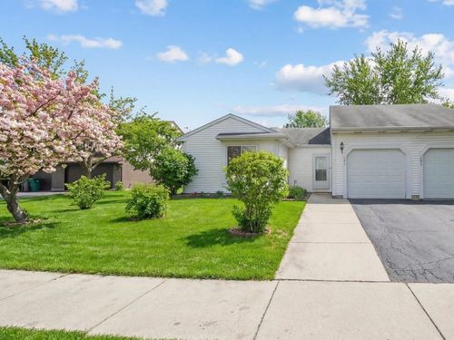 533 Lyon Dr, Buffalo Grove, IL, 60089-1044 | Card Image