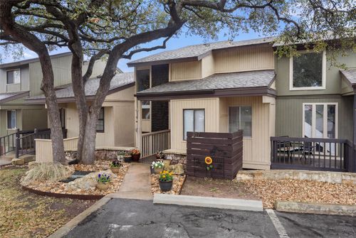 317 Venture Blvd S, Lago Vista, TX, 78645-8555 | Card Image