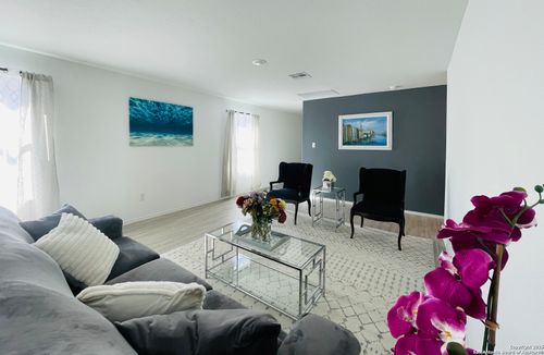 6948 Calcite Trl, Elmendorf, TX, 78112-0479 | Card Image