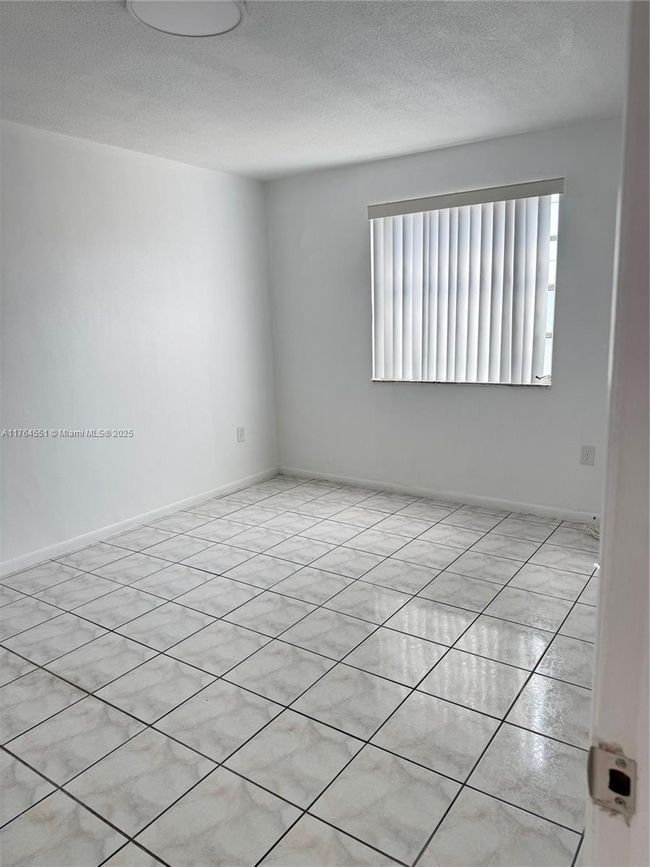 APT-407 - 677 Sw 9 Th Ave, Condo with 1 bedrooms, 1 bathrooms and null parking in Miami FL | Image 8